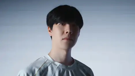 DK战队团队协作碾压BFX，英雄联盟季后赛关键战展现压制力